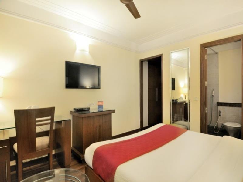 The Bmk Hotel Ню Делхи Екстериор снимка